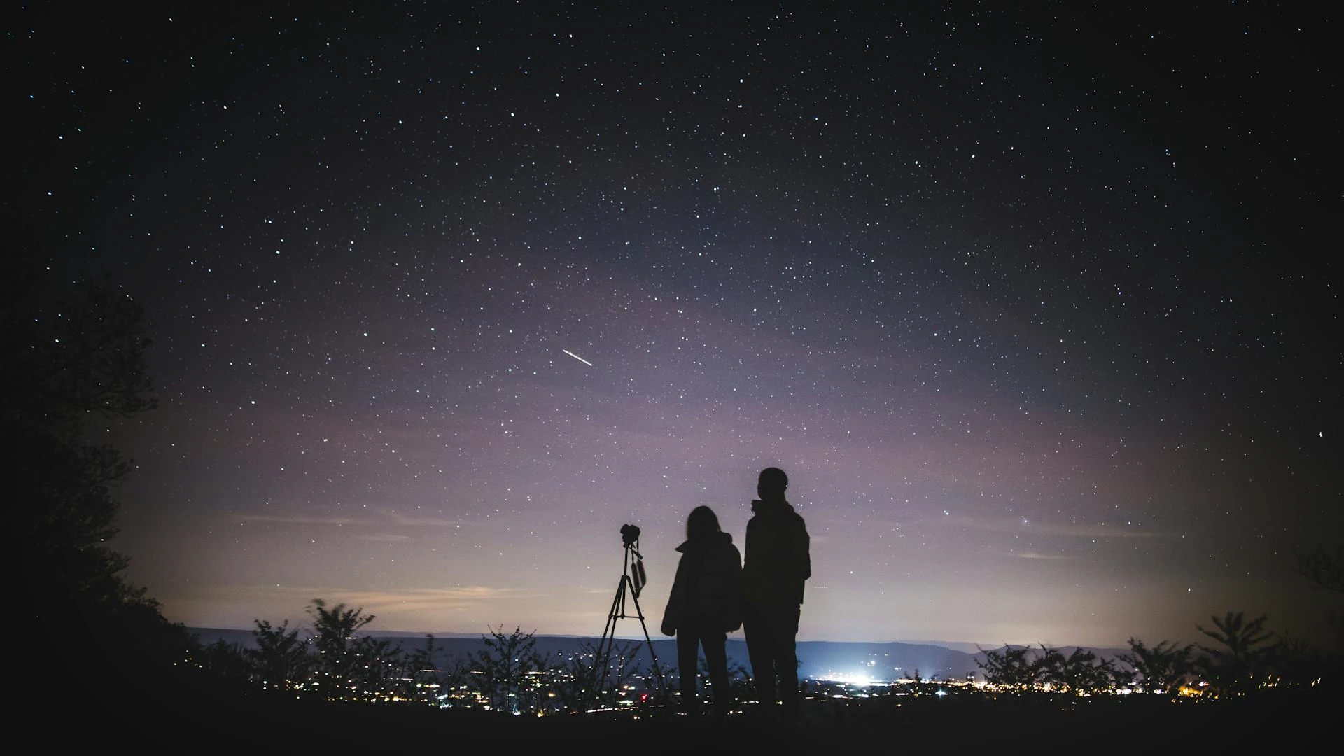 Idées de cadeaux Cadeaux pour observer les étoiles ou les planètes visibles en juin