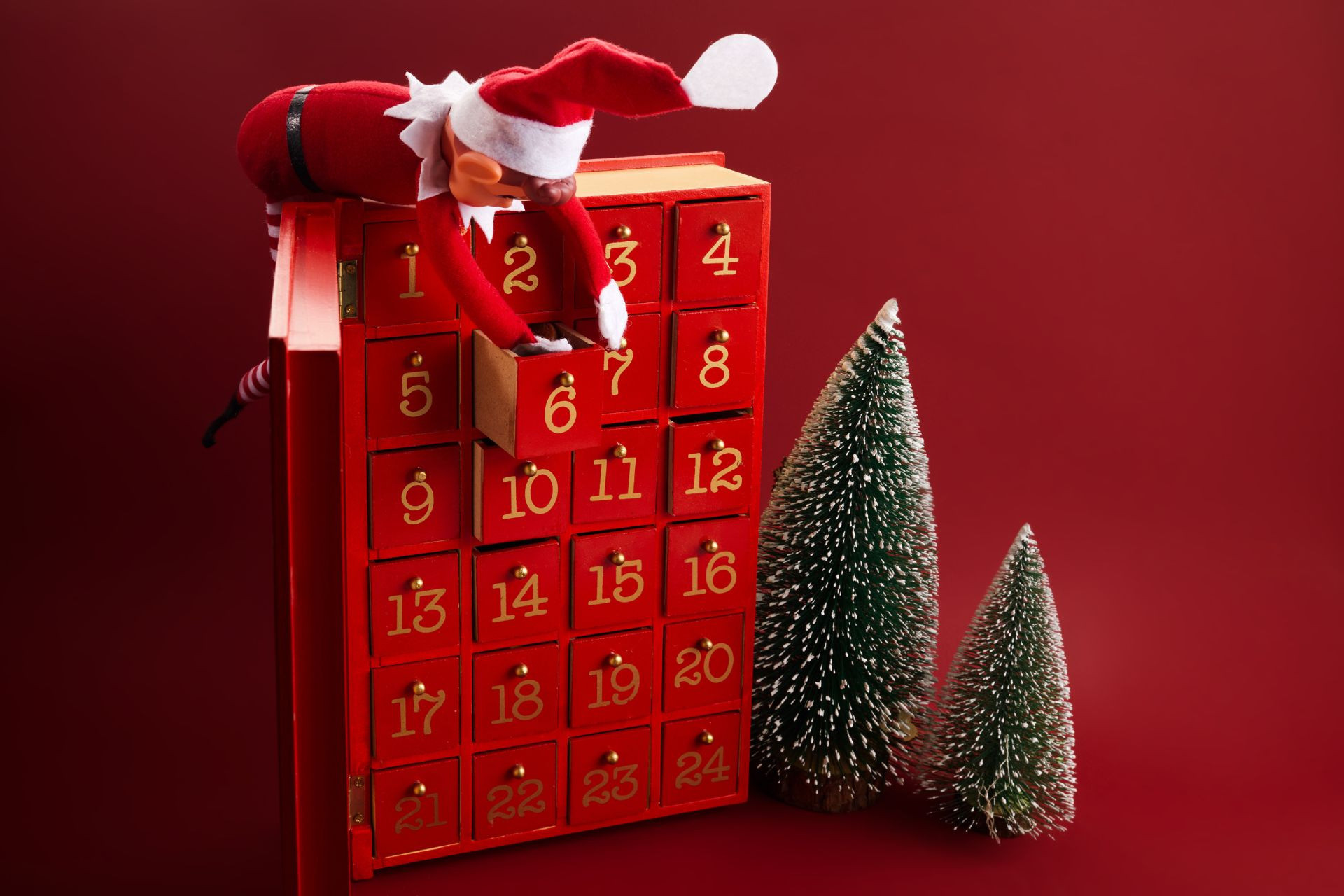 Stitch calendrier de l'avent de noël 2023 : Calendrier de l'Avent de Noël  idéal de 24 jours - Cadeau surprise pour les filles, les garçons et les  enfants (C) : : Jeux