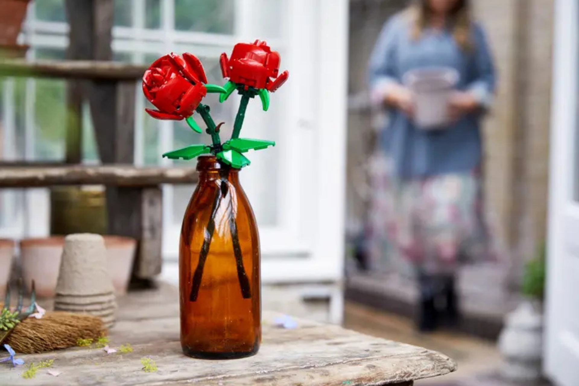 Les roses Lego en cadeau pour une femme